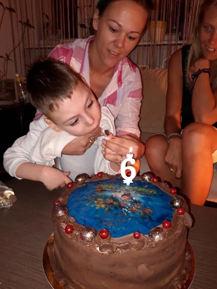 6 éves kora óta nevelem egyedül